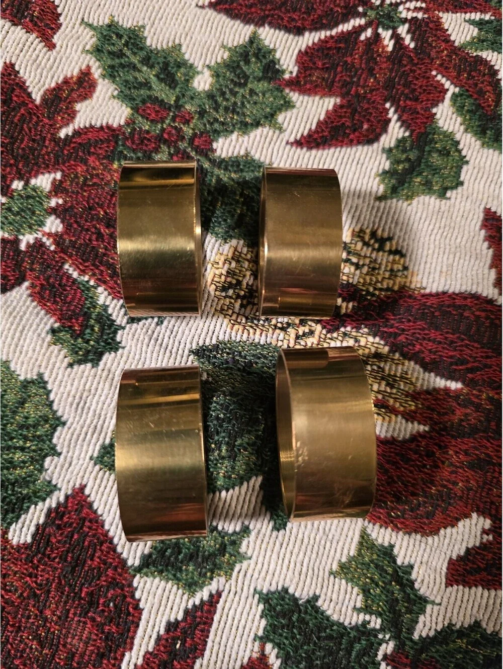 Vintage Brass Napkin Rings Set Of 4.